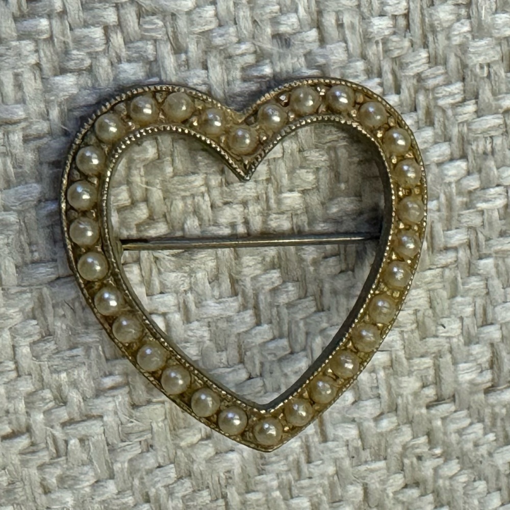 Vintage Faux Pearl Heart Brooch